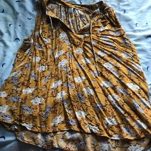 Old navy floral blouse